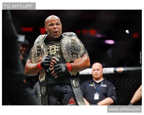 利沃夫斯基五连发，球场无敌霸主